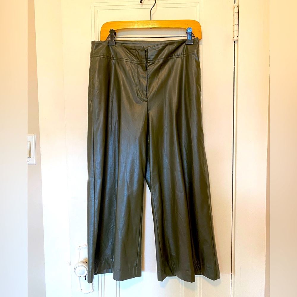 Vegan leather wide leg cropped pants sz 4